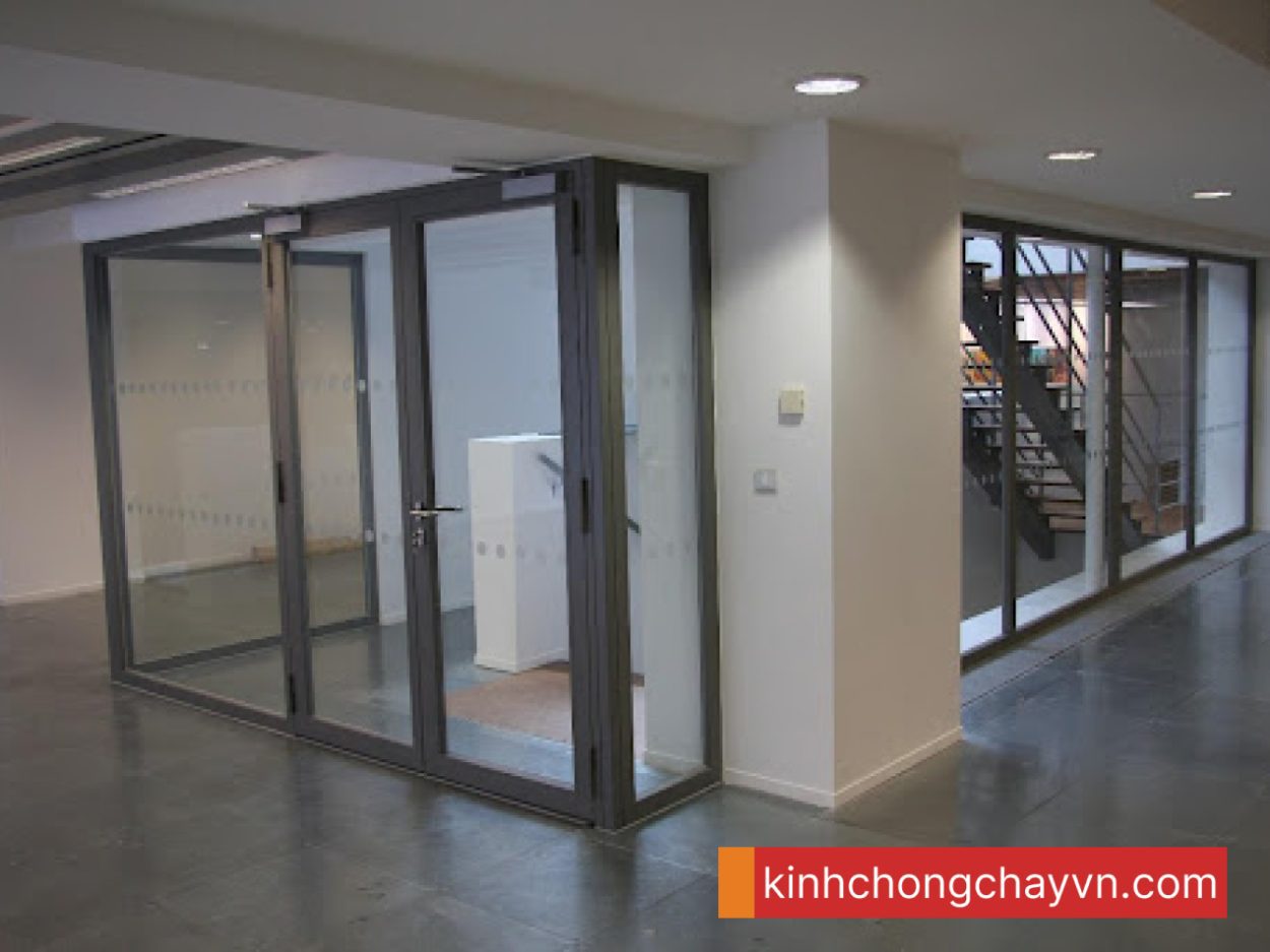 Cửa kính chống cháy 120 phút tiêu chuẩn EI