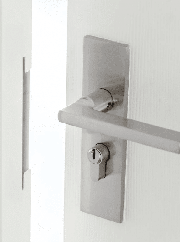 Chi tiết 6 bước lắp đặt khóa tay gạt cửa chống cháy