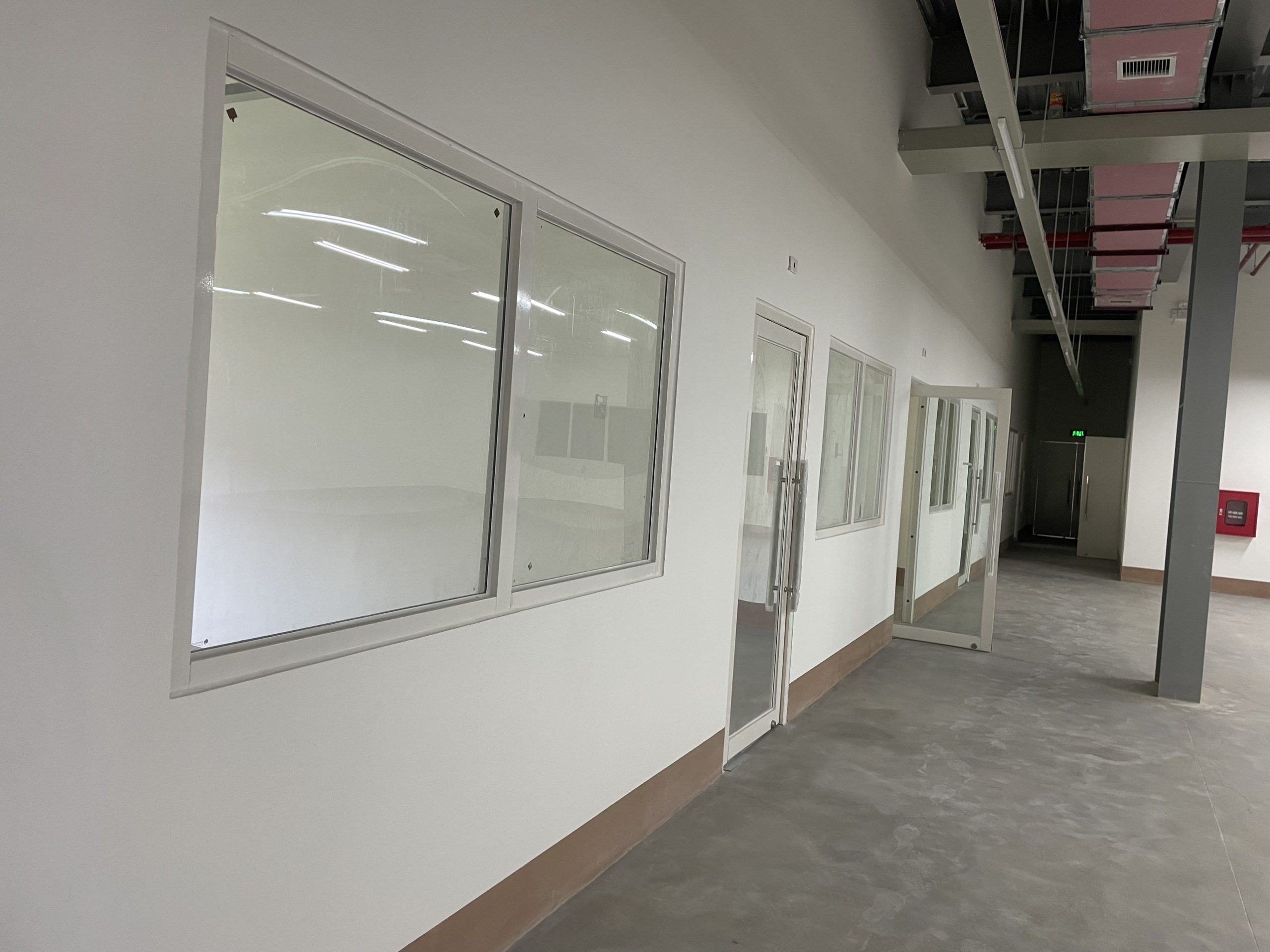Xu hướng sử dụng cửa kính chống cháy EI trong kiến trúc xanh & bền vững